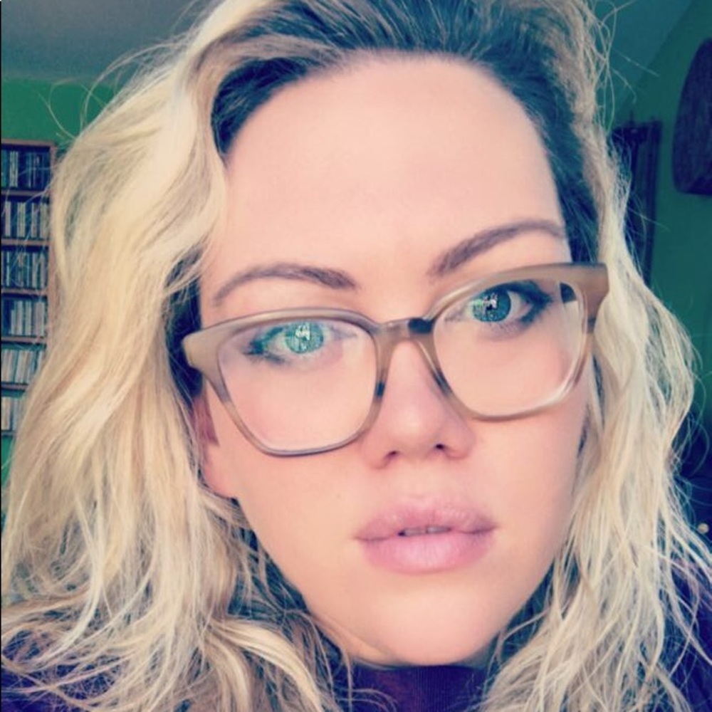 Meet your Posher, Kaleigh